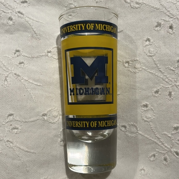 New University Of Michigan Tall Shooter Shot Glass NWT - Picture 4 of 10